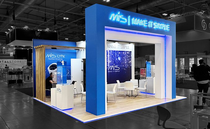 vinyl print exhibition and events in dubai